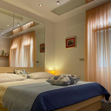 Studio Apartment And Rooms Adria โวดีเซ ภายนอก รูปภาพ