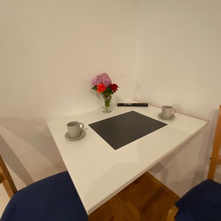Studio Apartment And Rooms Adria โวดีเซ ภายนอก รูปภาพ