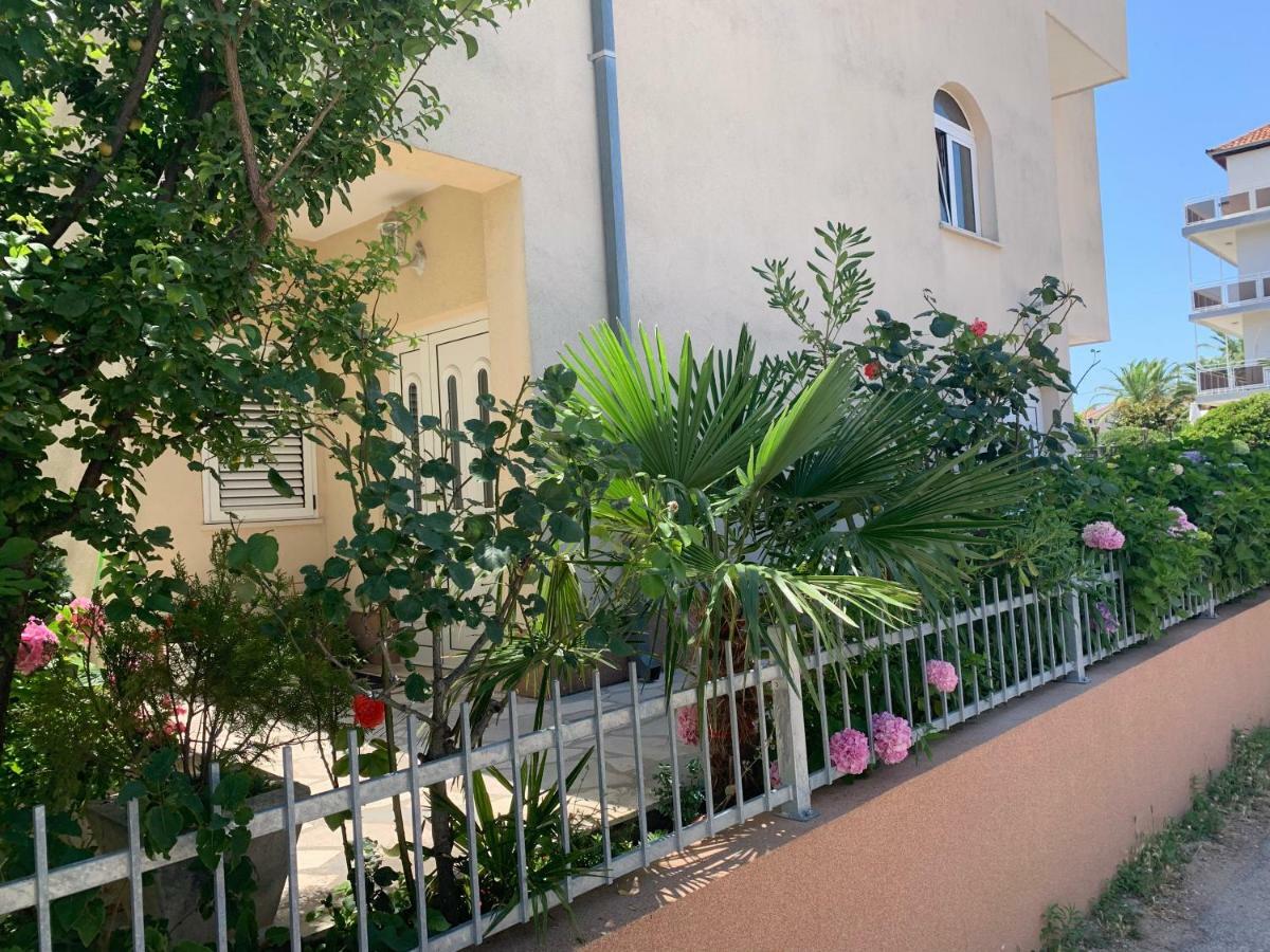 Studio Apartment And Rooms Adria โวดีเซ ภายนอก รูปภาพ